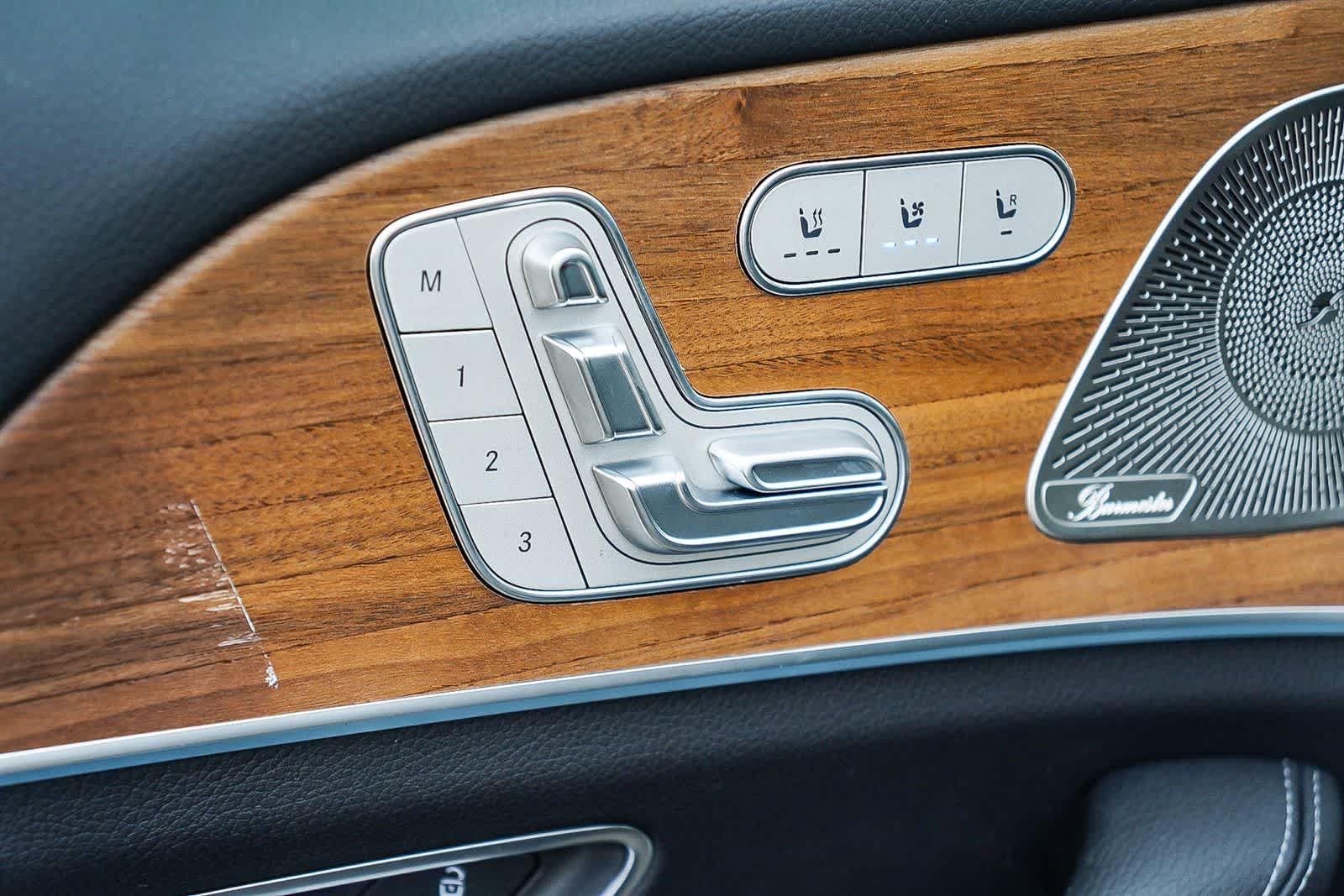 Thumbnail: 2026 Mercedes-Benz GLE - 26