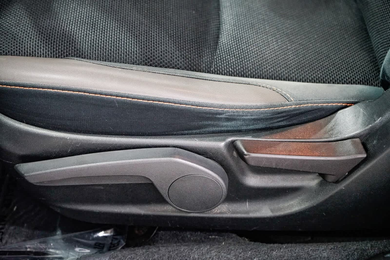 Thumbnail: 2016 Subaru Crosstrek - 16