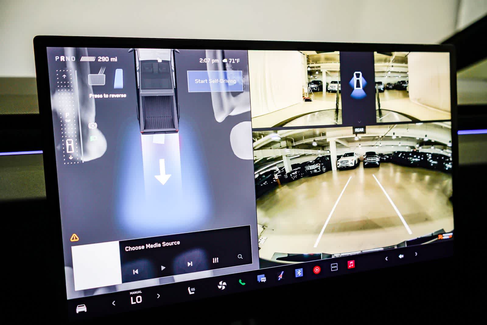 Thumbnail: 2024 Tesla Cybertruck - 25