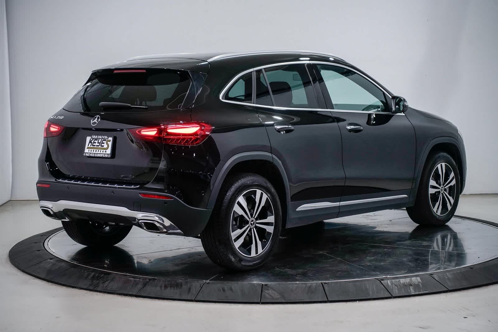 Thumbnail: 2025 Mercedes-Benz GLA - 4