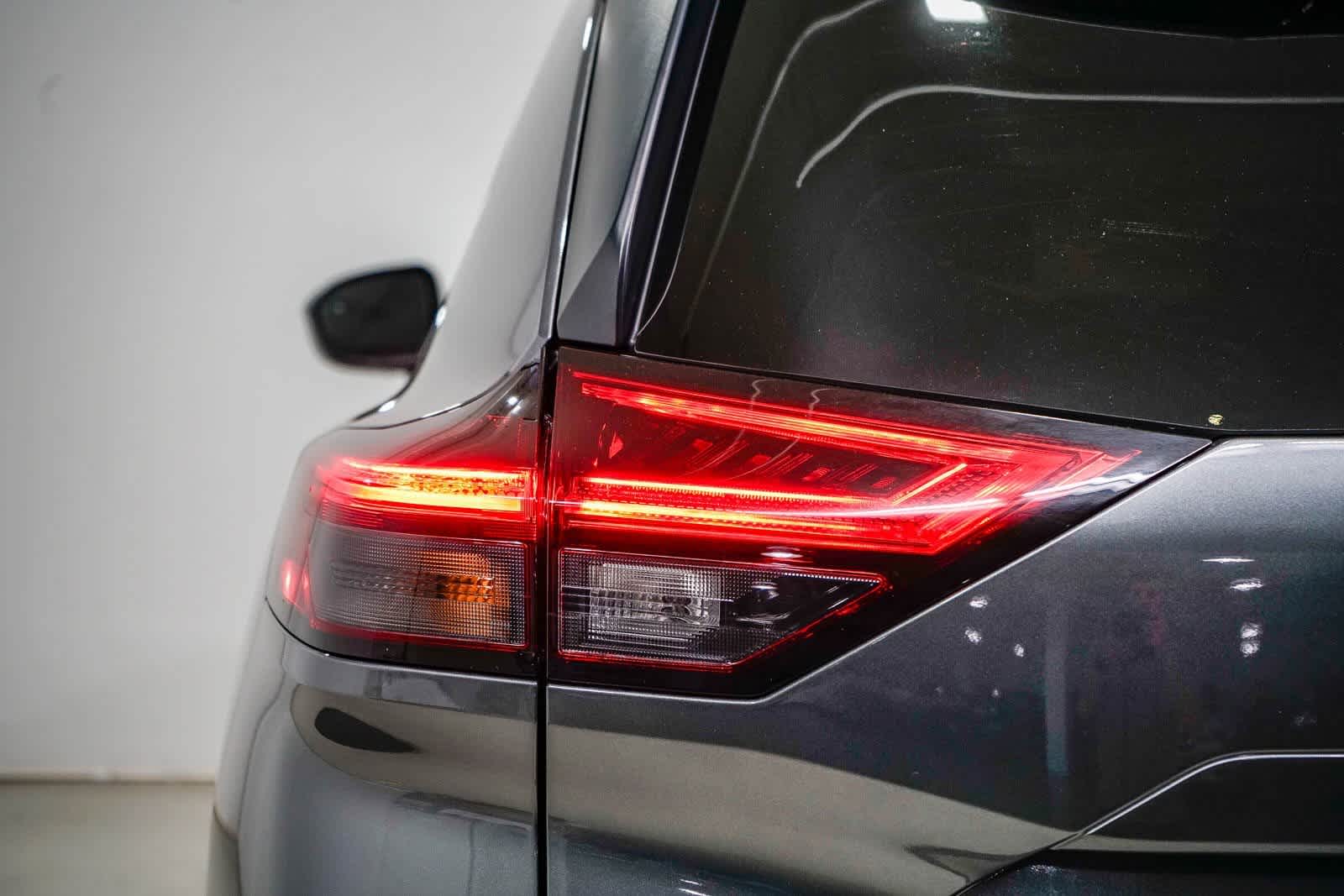 Thumbnail: 2023 Nissan Rogue - 9