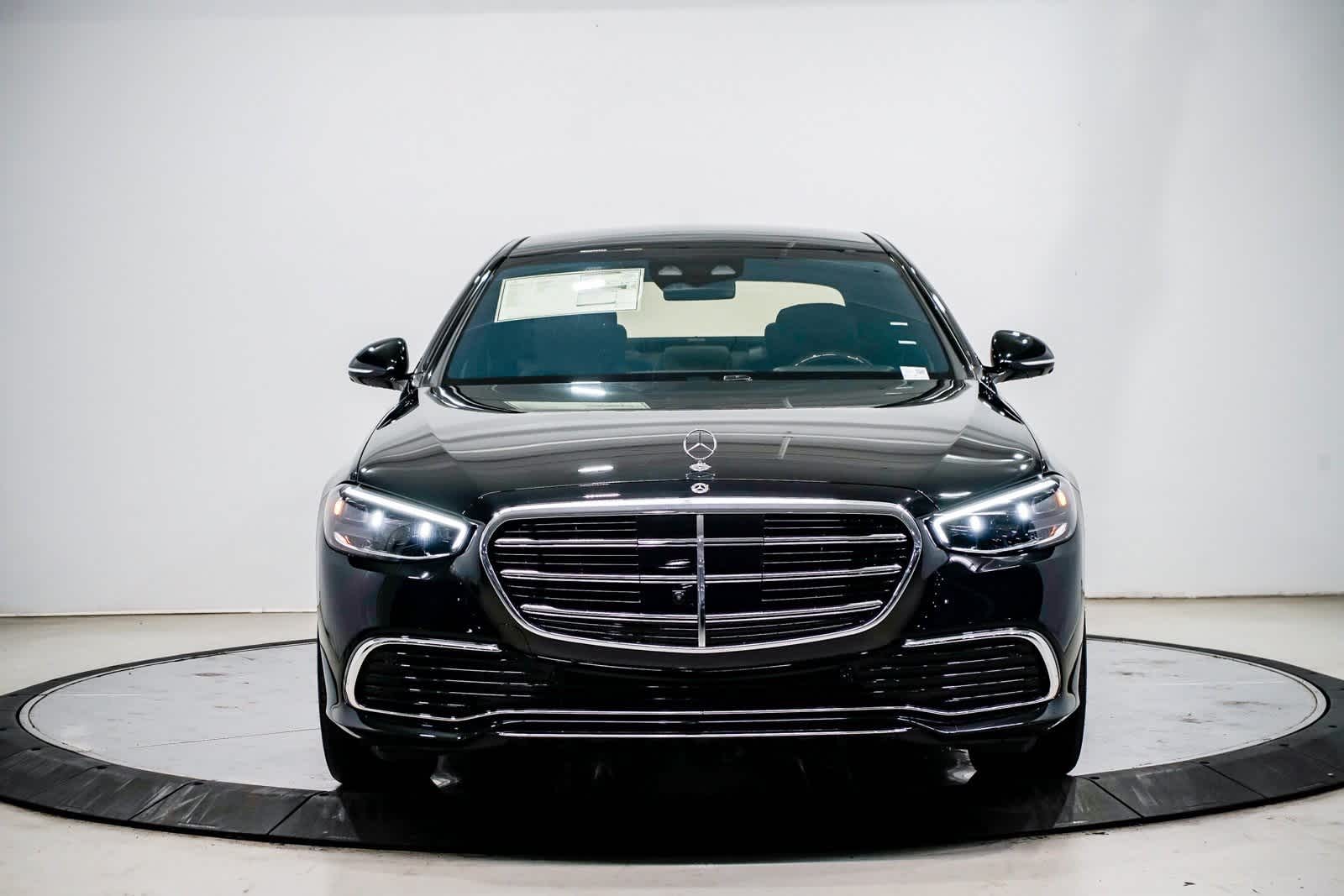 Thumbnail: 2025 Mercedes-Benz S-Class - 6