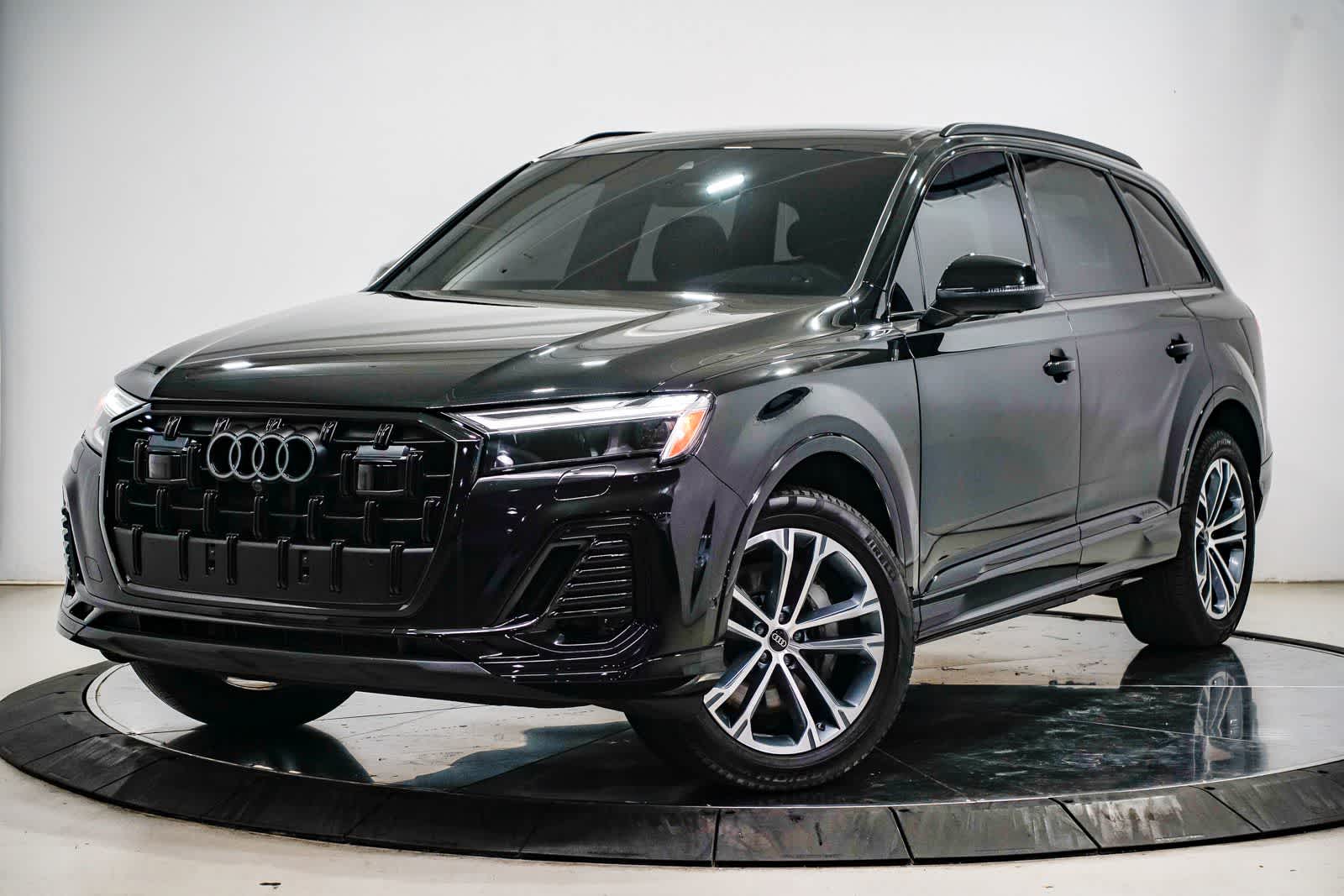 Thumbnail: 2025 Audi Q7 - 1