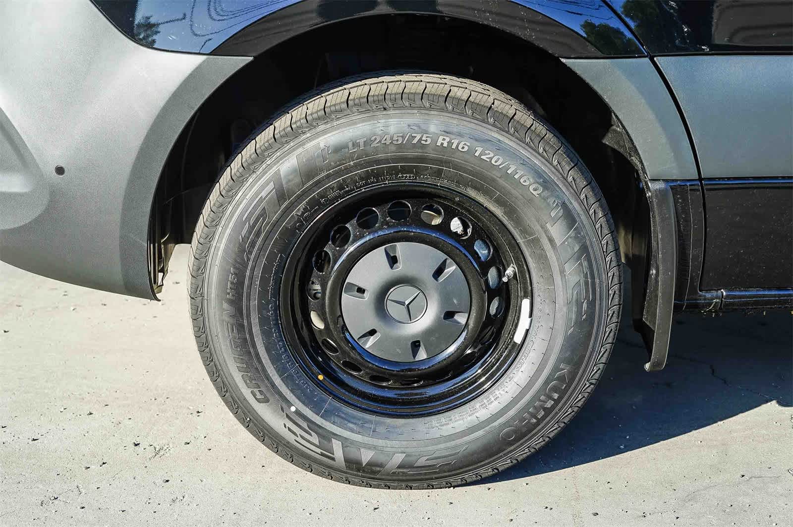 Thumbnail: 2026 Mercedes-Benz Sprinter - 9