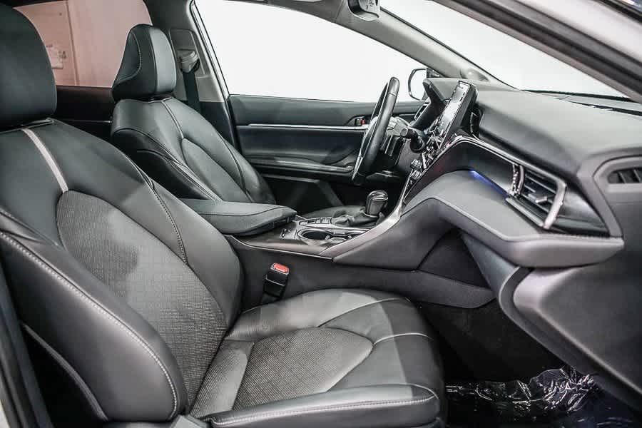 Thumbnail: 2023 Toyota Camry - 16