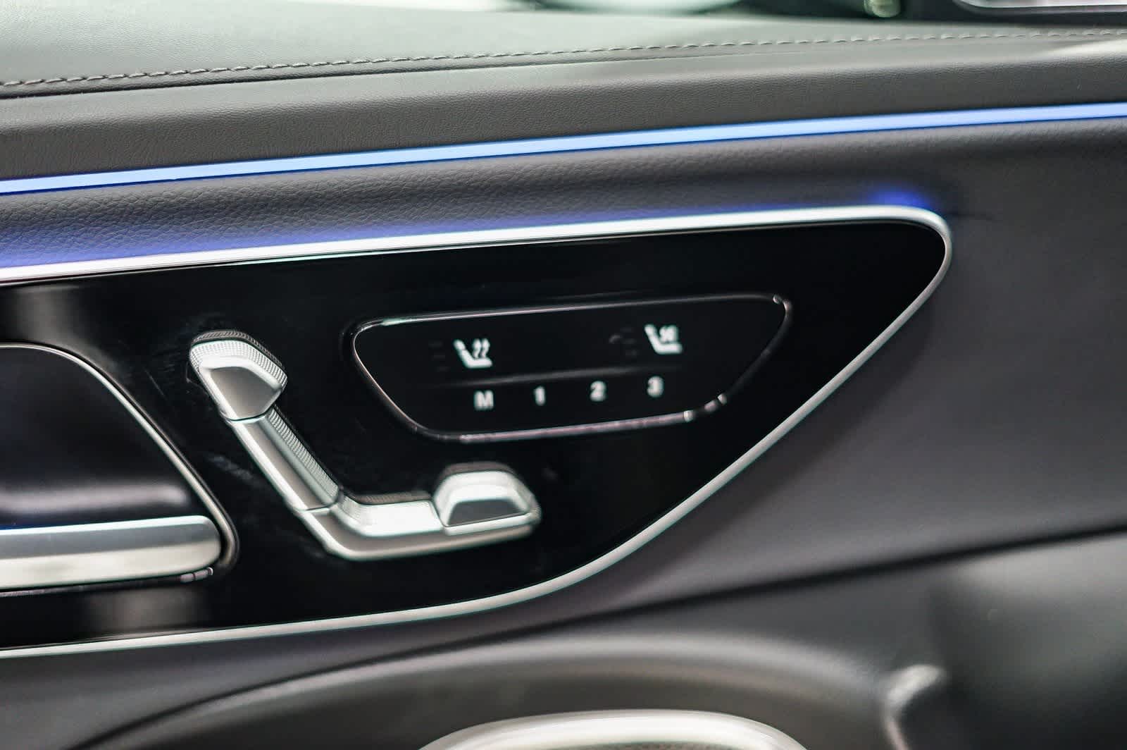 Thumbnail: 2025 Mercedes-Benz E-Class - 21