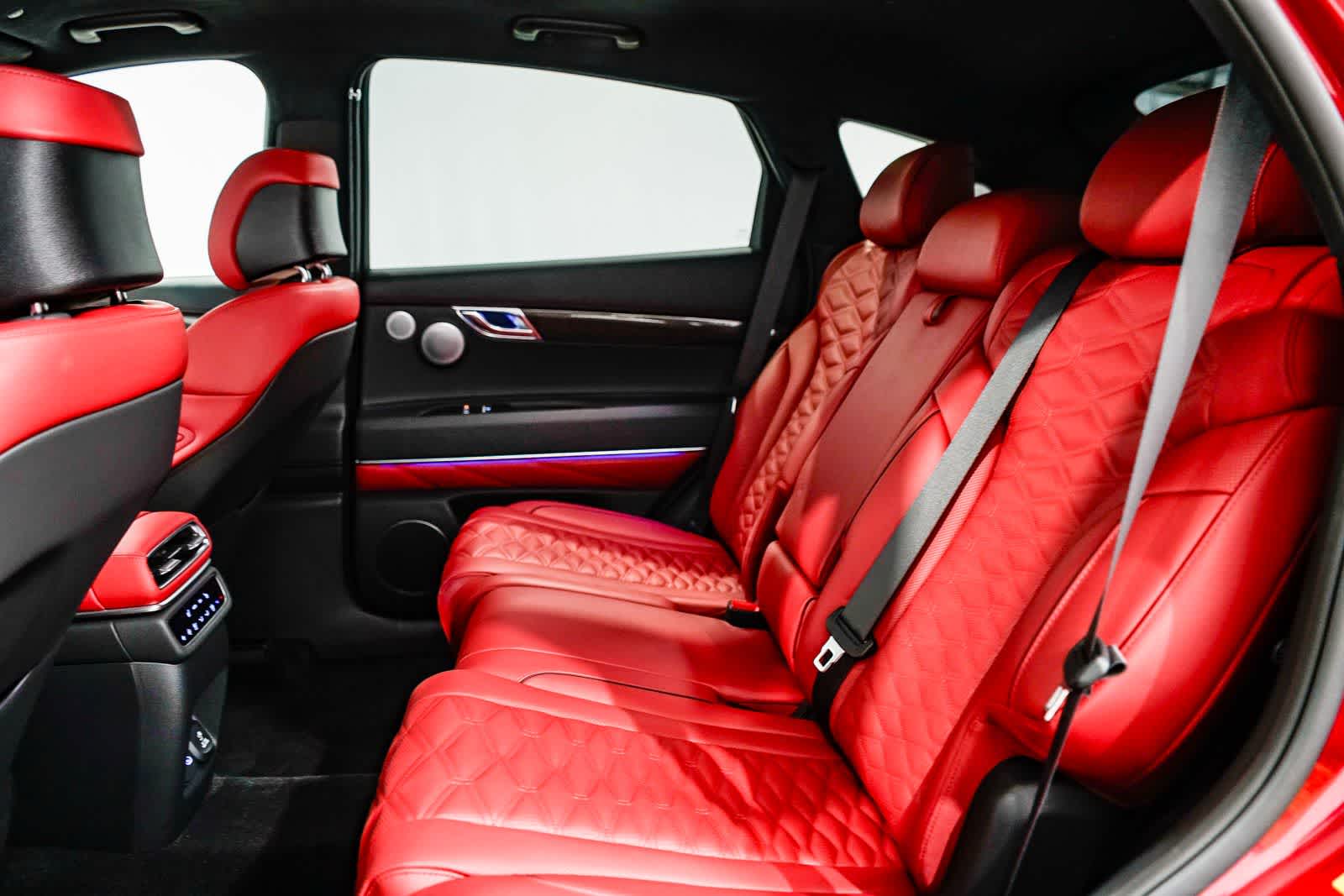 Thumbnail: 2025 Genesis GV80 - 18