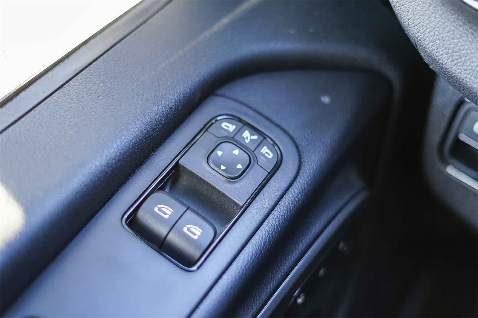 Thumbnail: 2026 Mercedes-Benz Sprinter - 26