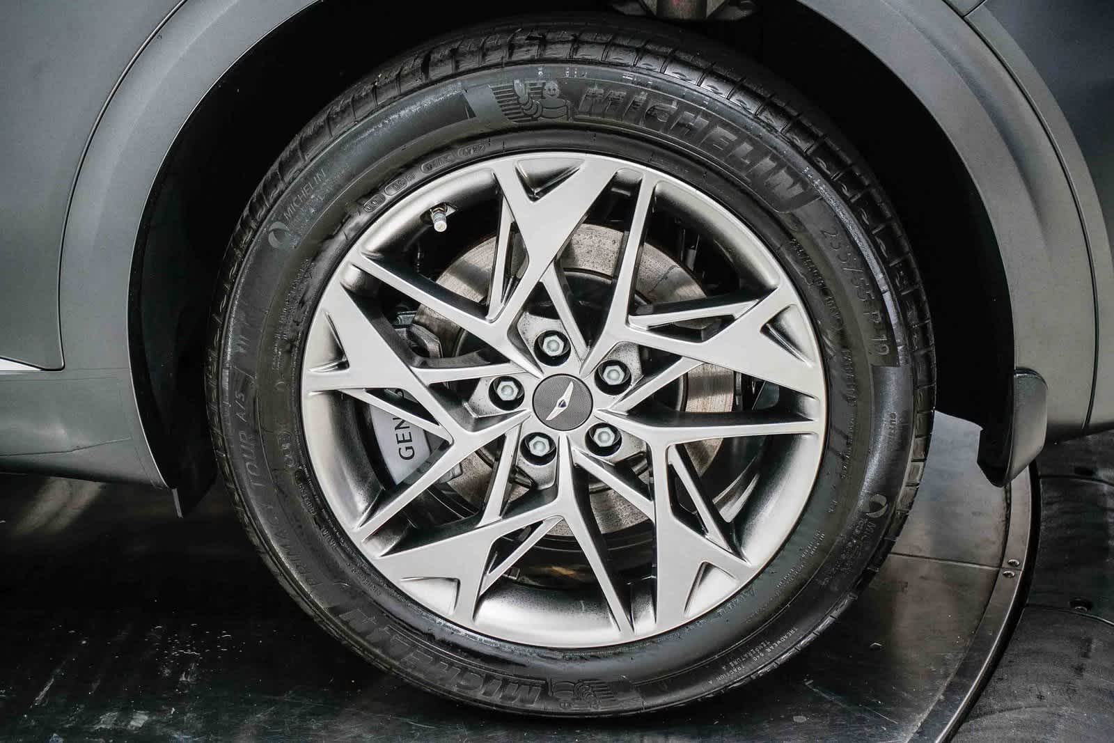 Thumbnail: 2023 Genesis GV70 - 10