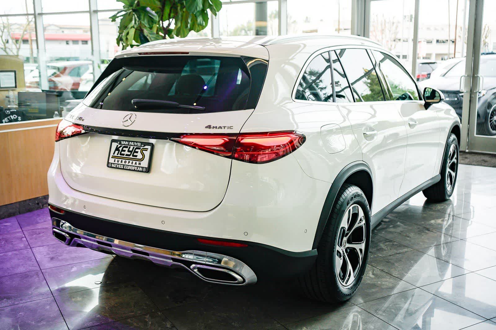 Thumbnail: 2025 Mercedes-Benz GLC - 4