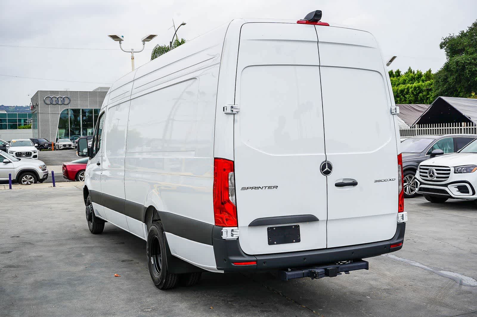 Thumbnail: 2026 Mercedes-Benz Sprinter - 6