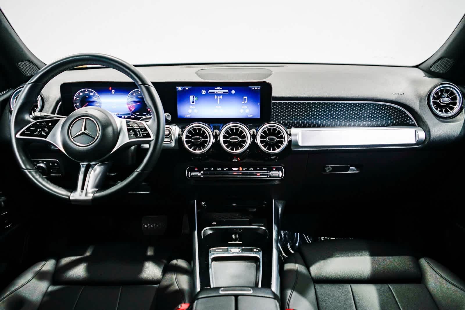 Thumbnail: 2025 Mercedes-Benz GLB - 11