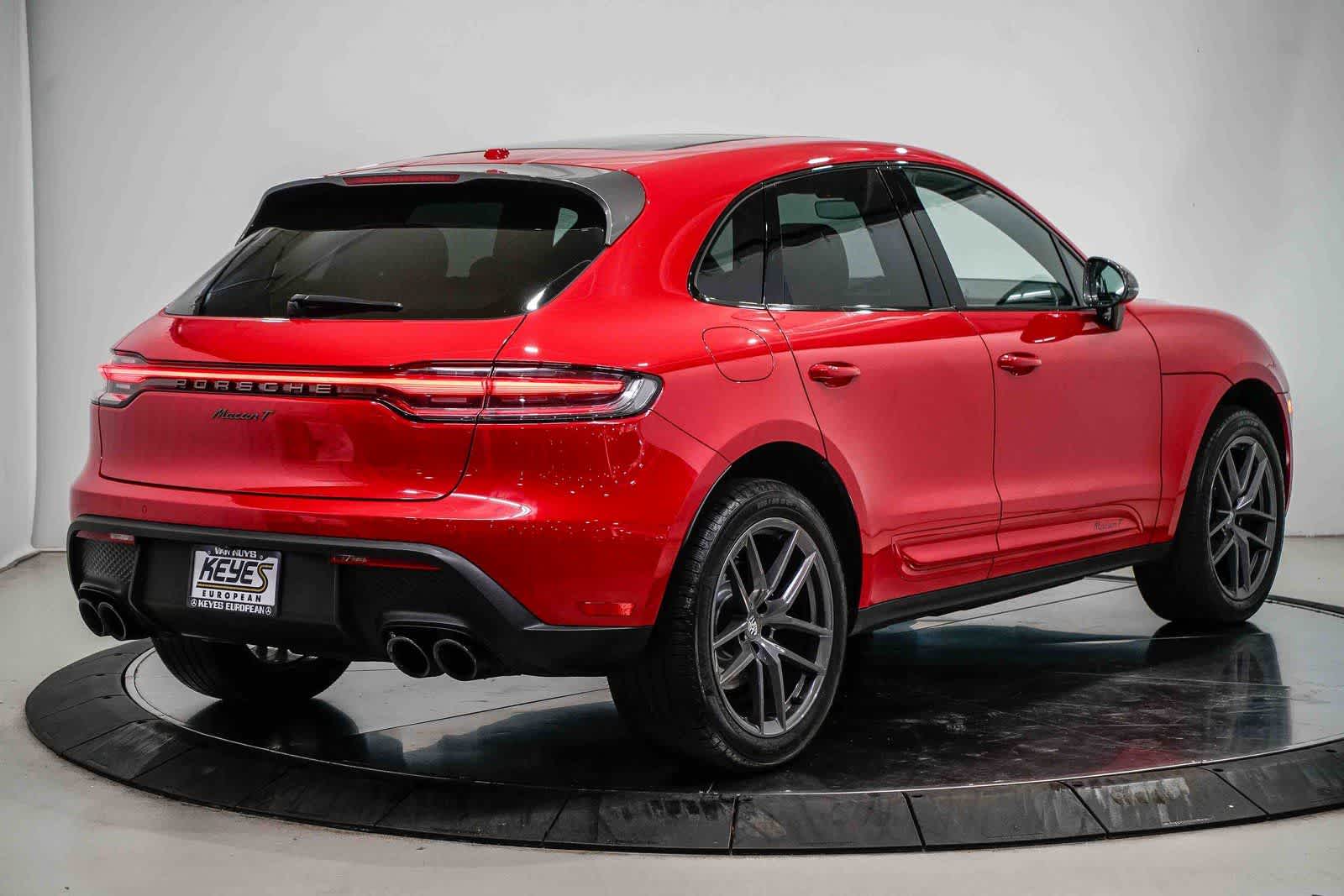 Thumbnail: 2024 Porsche Macan - 4