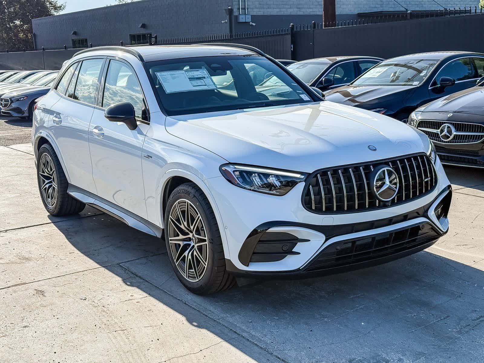 Thumbnail: 2025 Mercedes-Benz GLC - 3