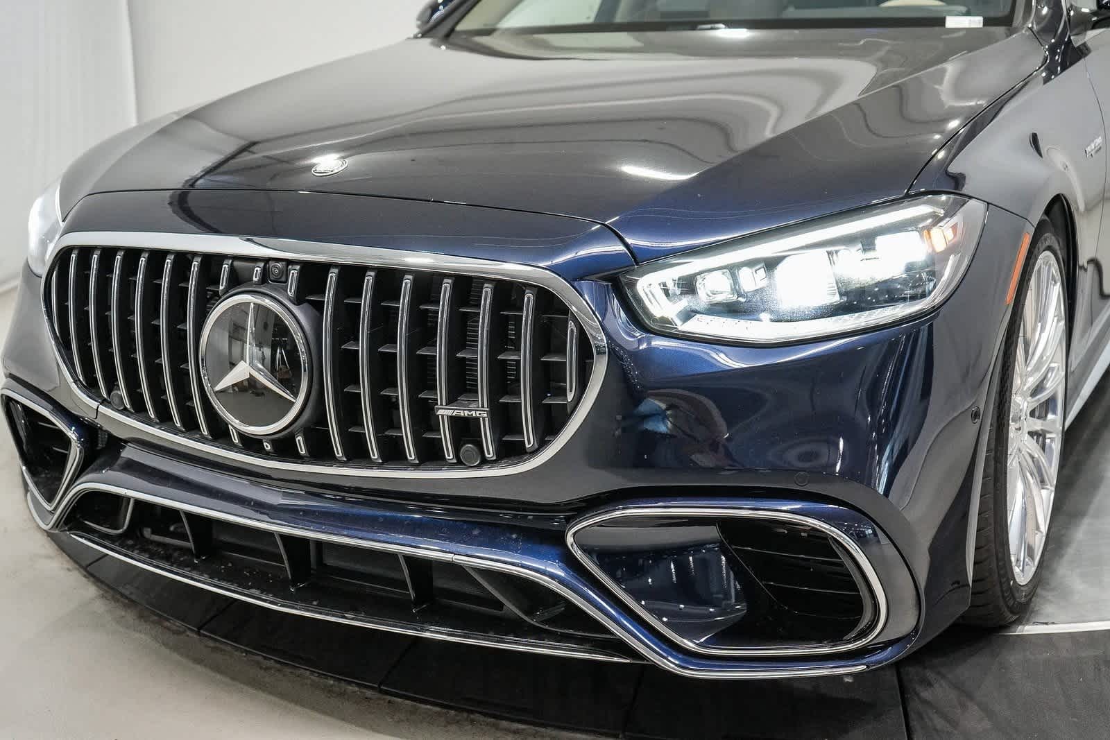 Thumbnail: 2025 Mercedes-Benz S-Class - 8
