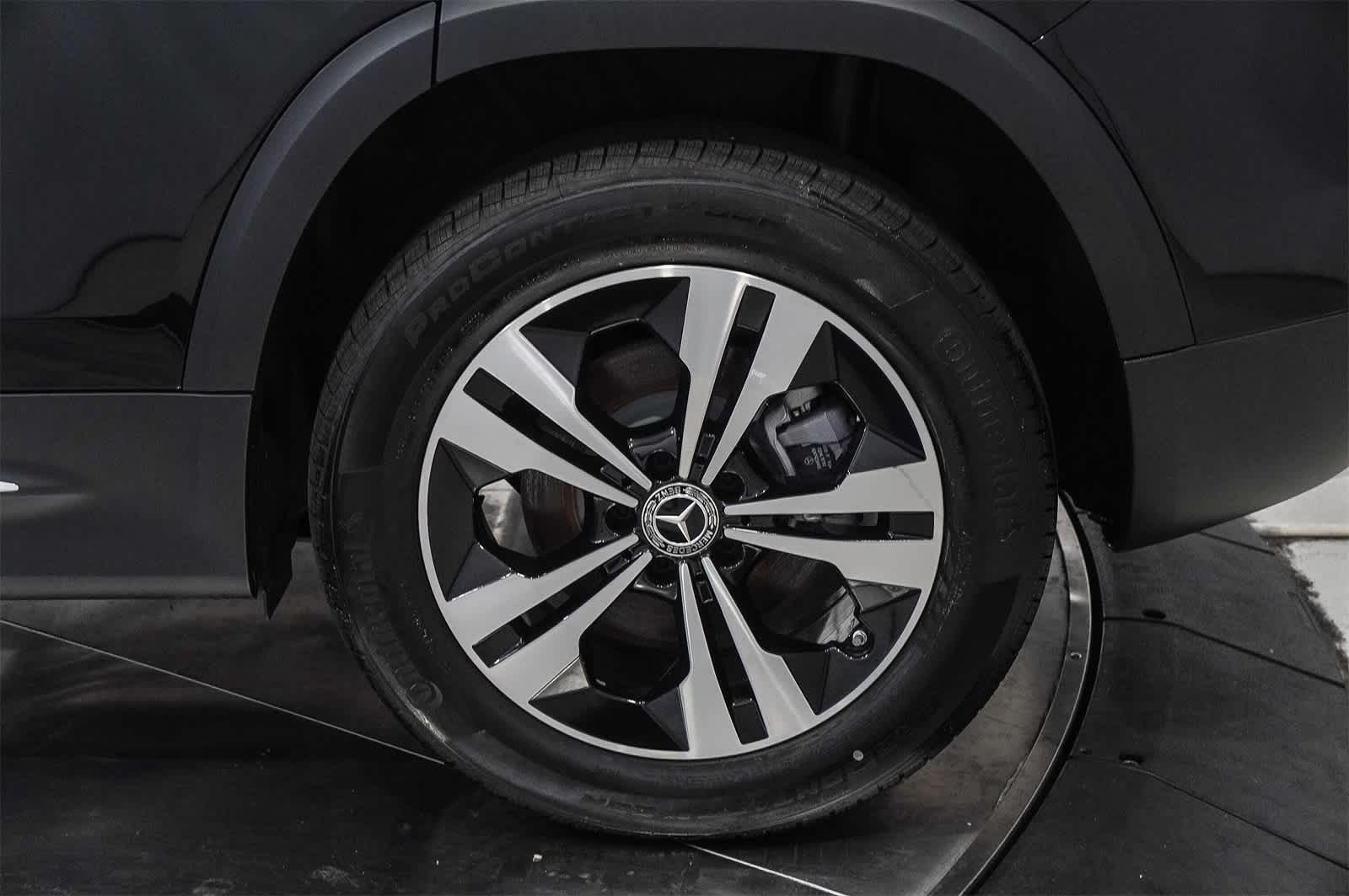 Thumbnail: 2025 Mercedes-Benz GLB - 10