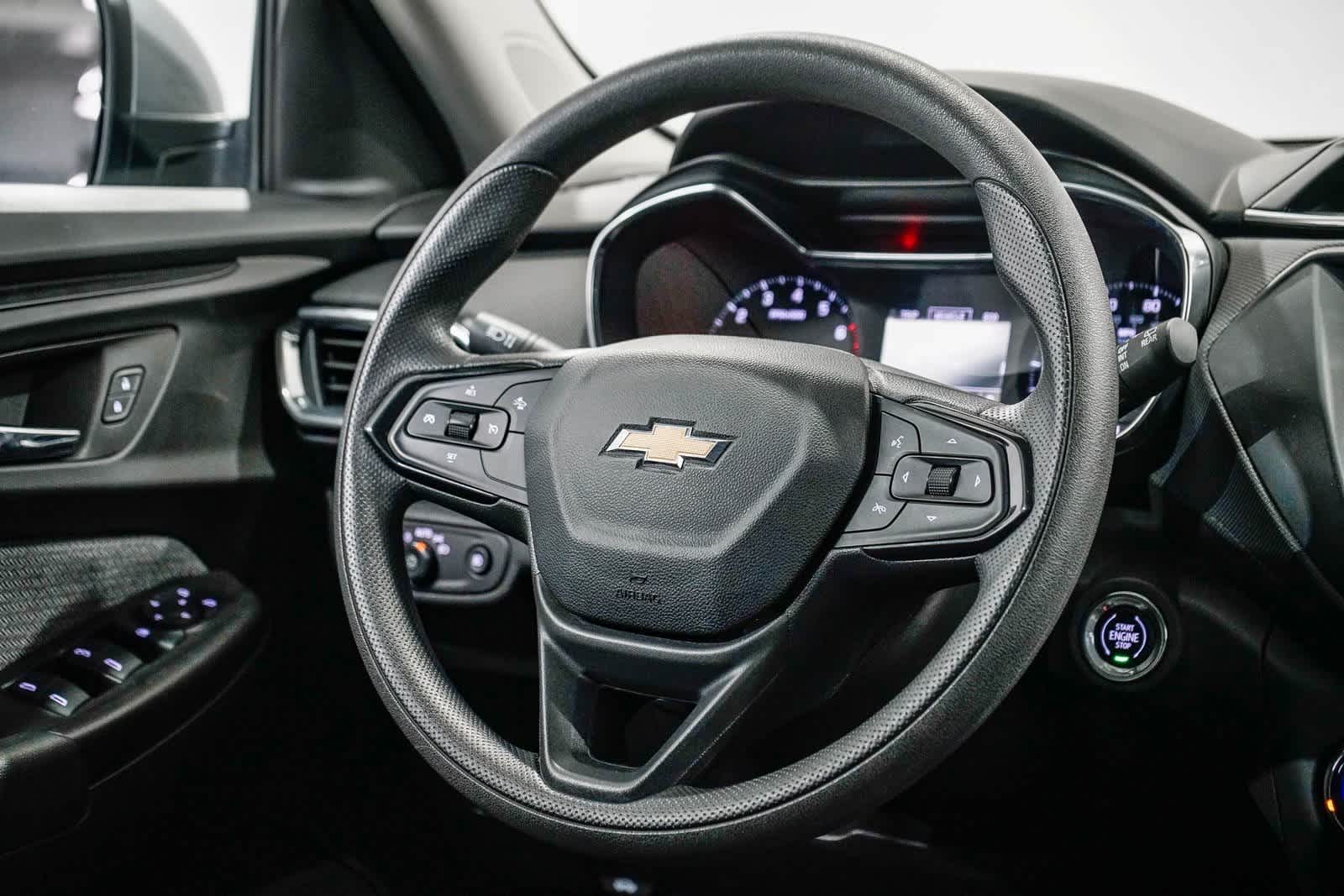 Thumbnail: 2023 Chevrolet TrailBlazer - 14