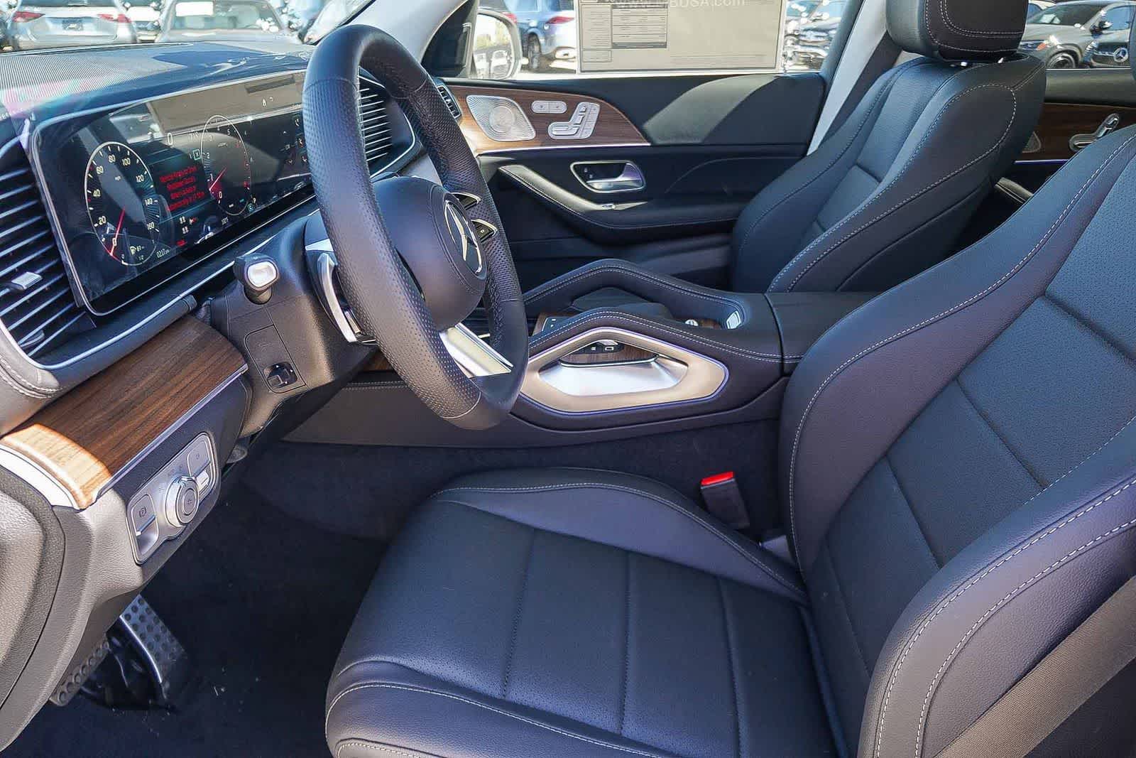 Thumbnail: 2026 Mercedes-Benz GLS - 21