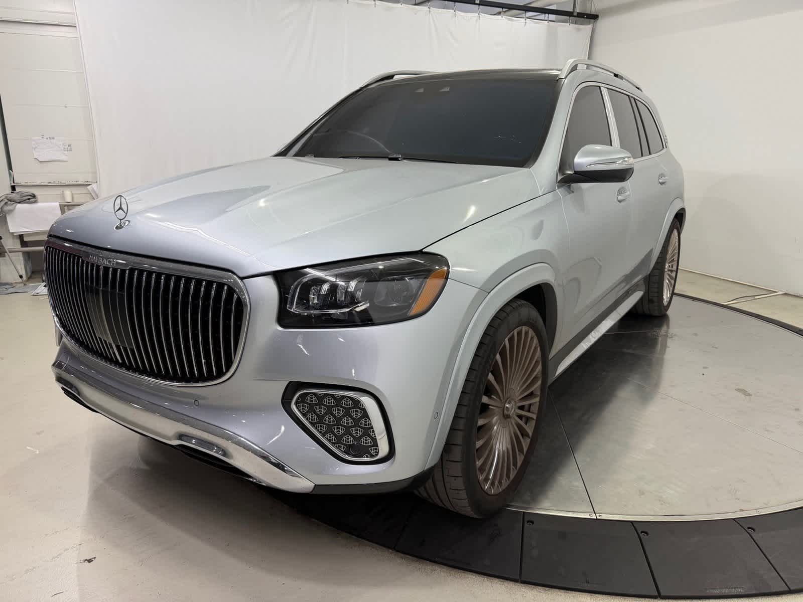 Thumbnail: 2025 Mercedes-Benz GLS - 3