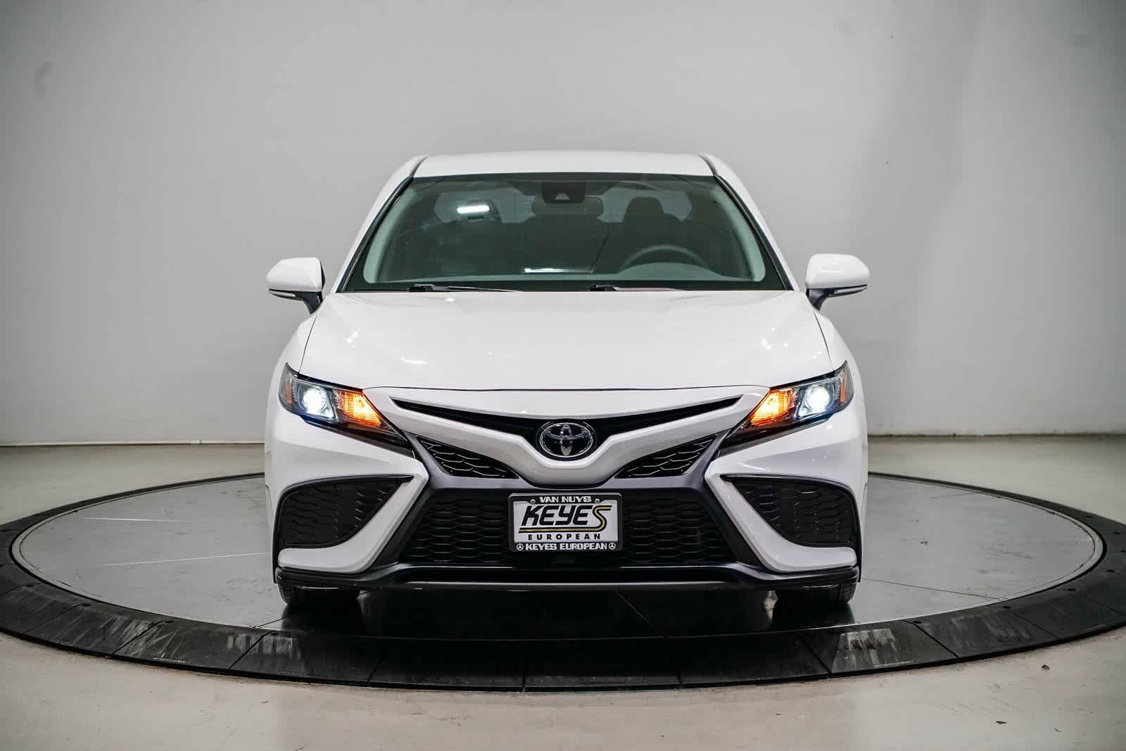 Thumbnail: 2023 Toyota Camry - 6