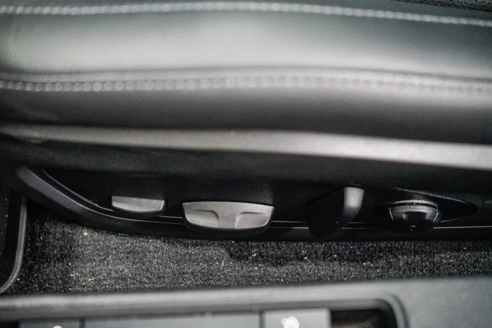 Thumbnail: 2025 Porsche 911 - 21