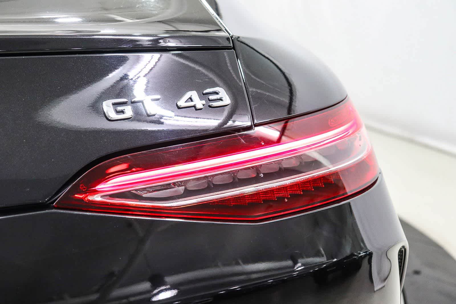 Thumbnail: 2023 Mercedes-Benz AMG GT - 10