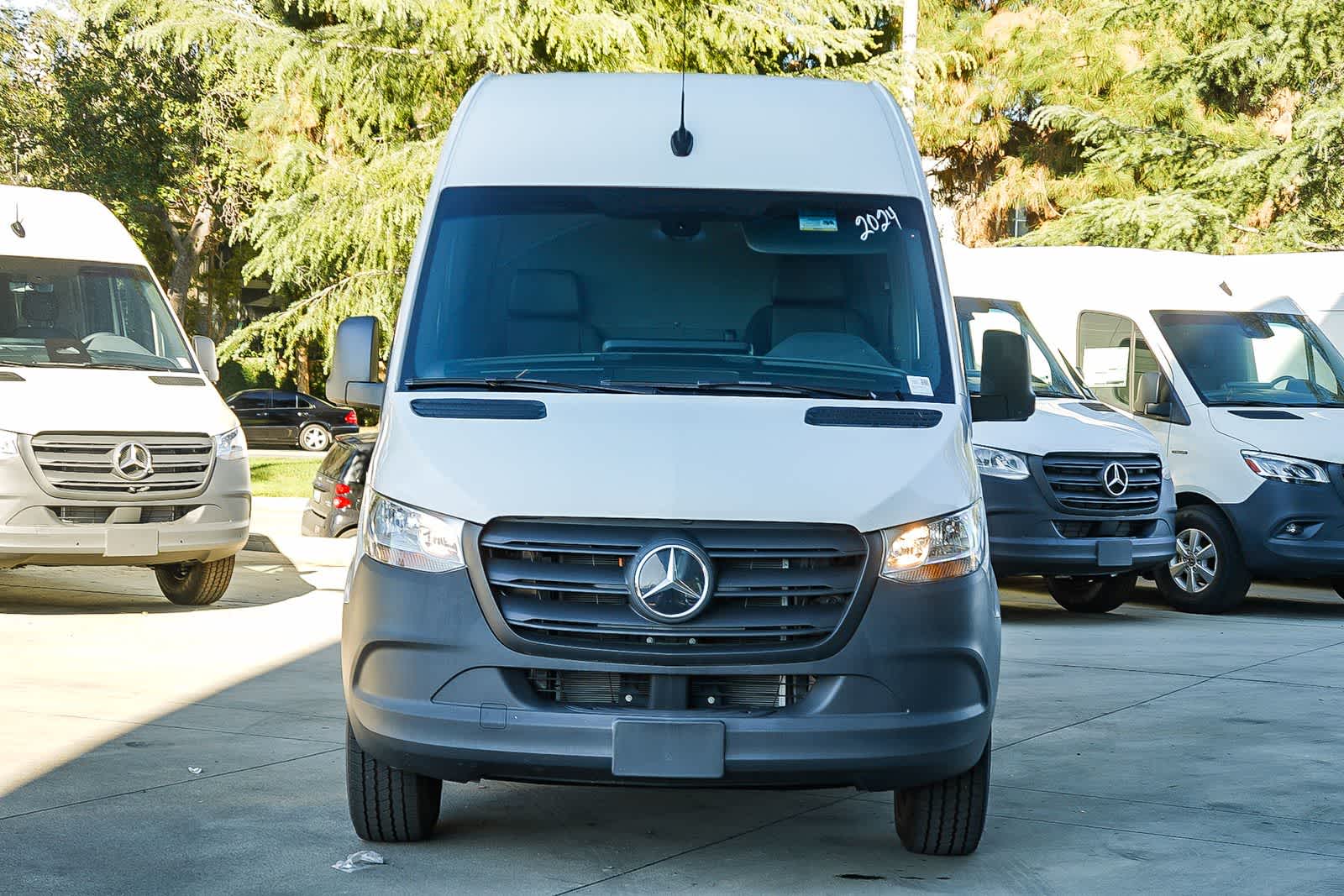 Thumbnail: 2024 Mercedes-Benz eSprinter - 2