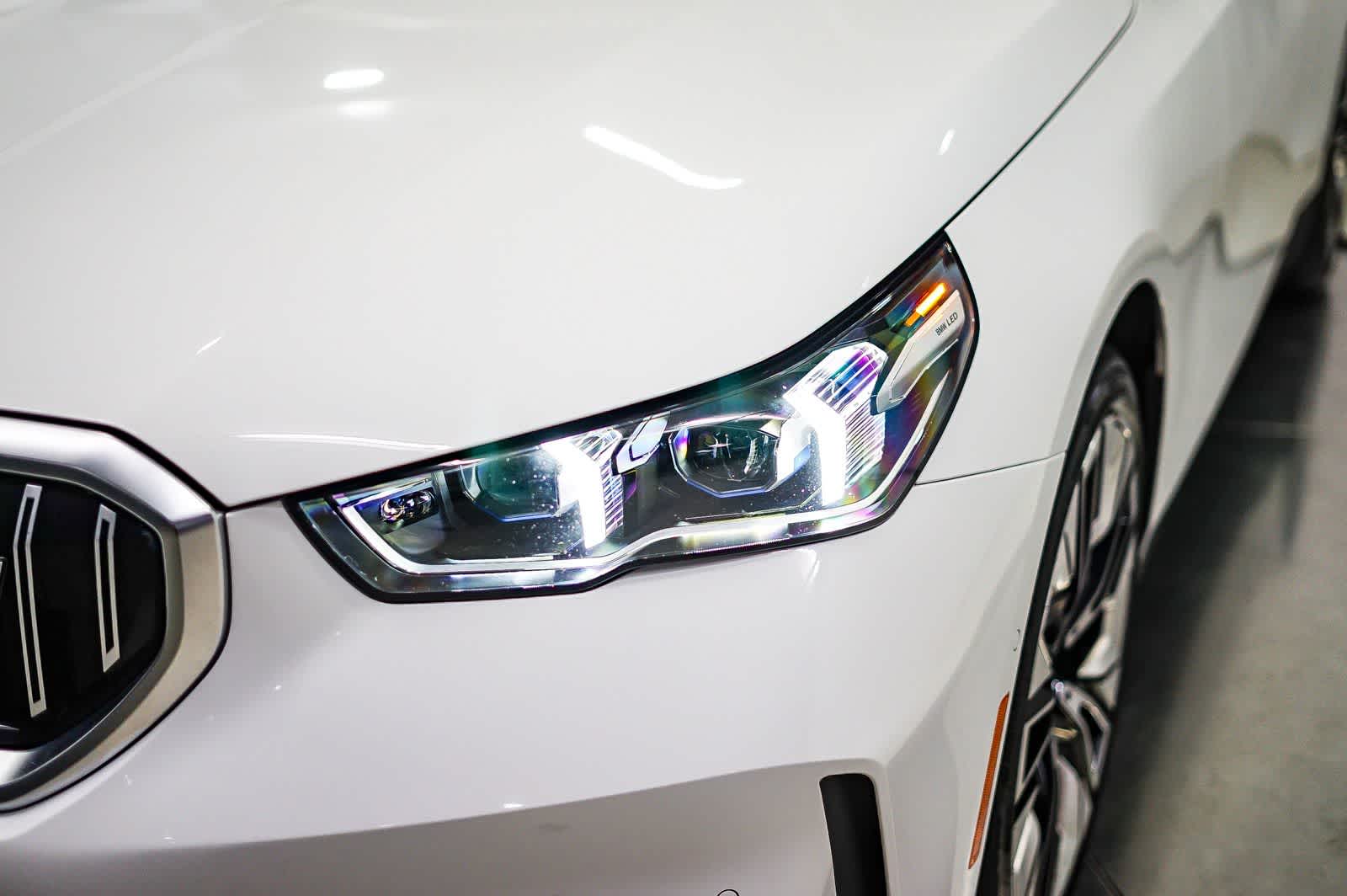 Thumbnail: 2025 BMW i5 - 7