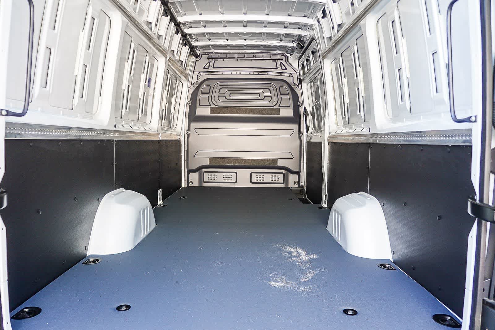 Thumbnail: 2024 Mercedes-Benz eSprinter - 28