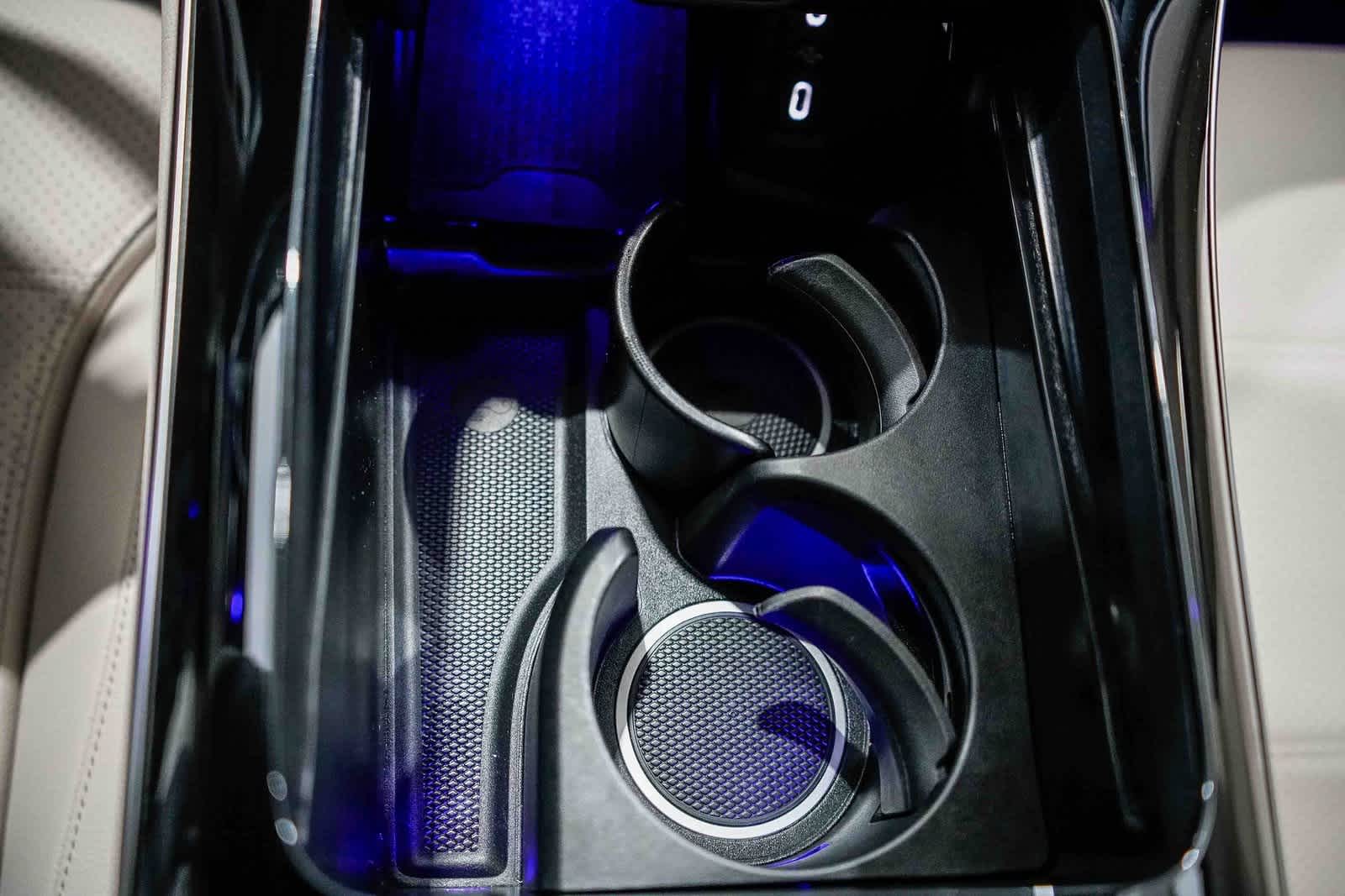 Thumbnail: 2025 Mercedes-Benz GLC - 22