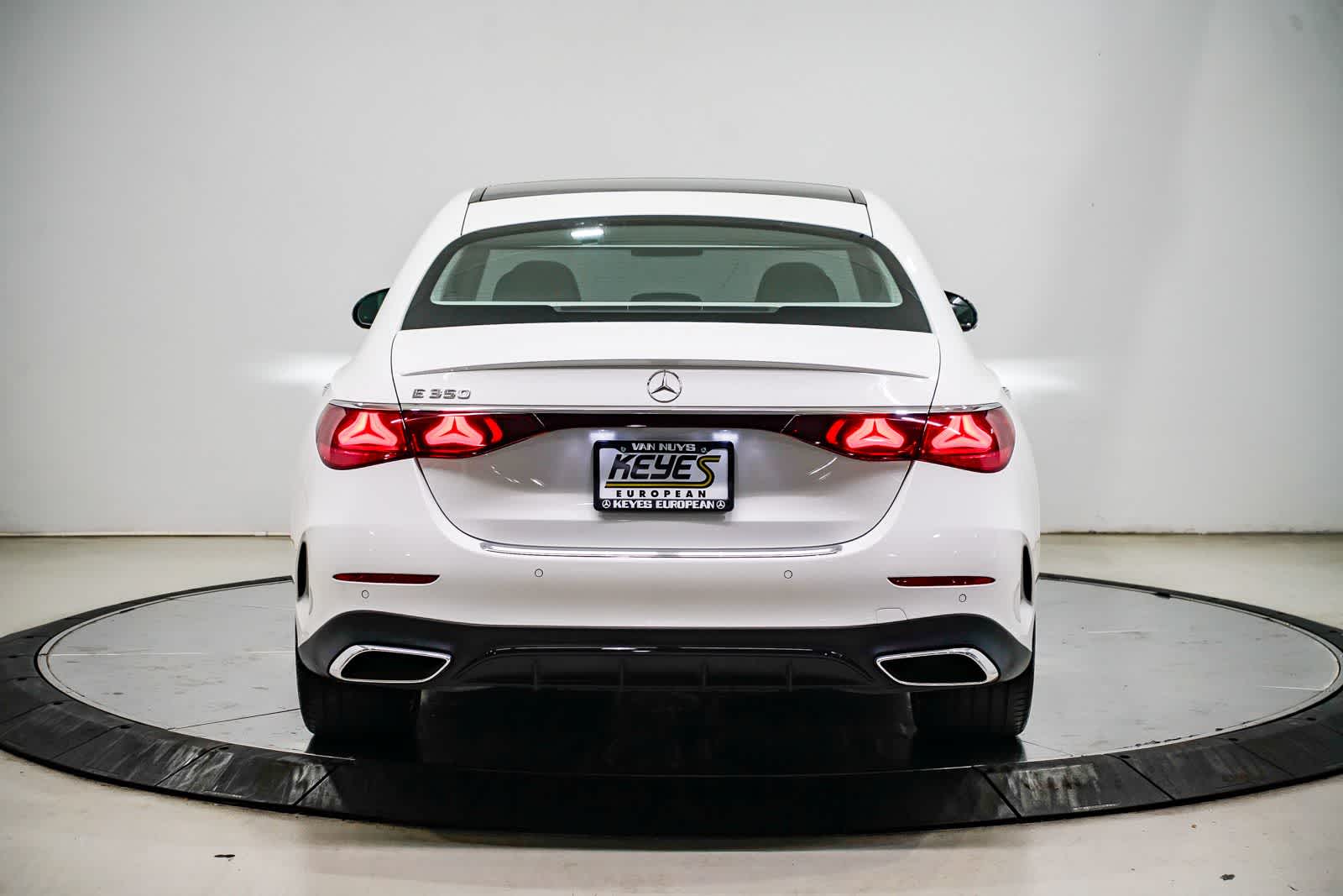 Thumbnail: 2026 Mercedes-Benz E-Class - 3