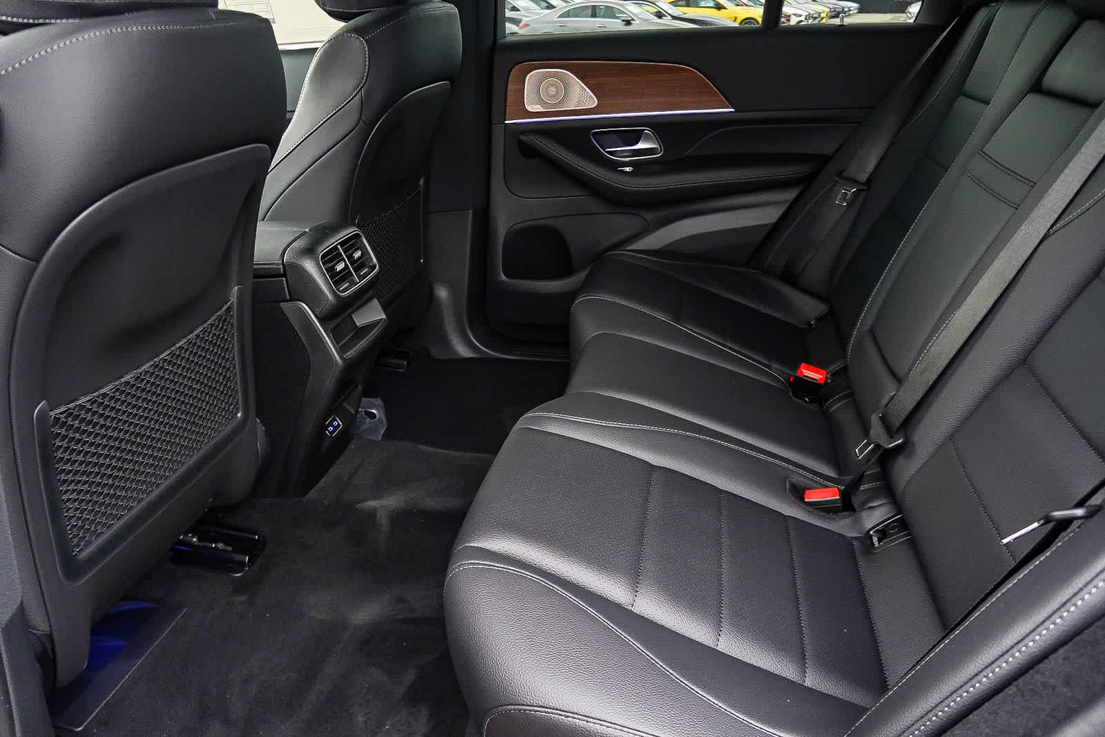 Thumbnail: 2026 Mercedes-Benz GLE - 40