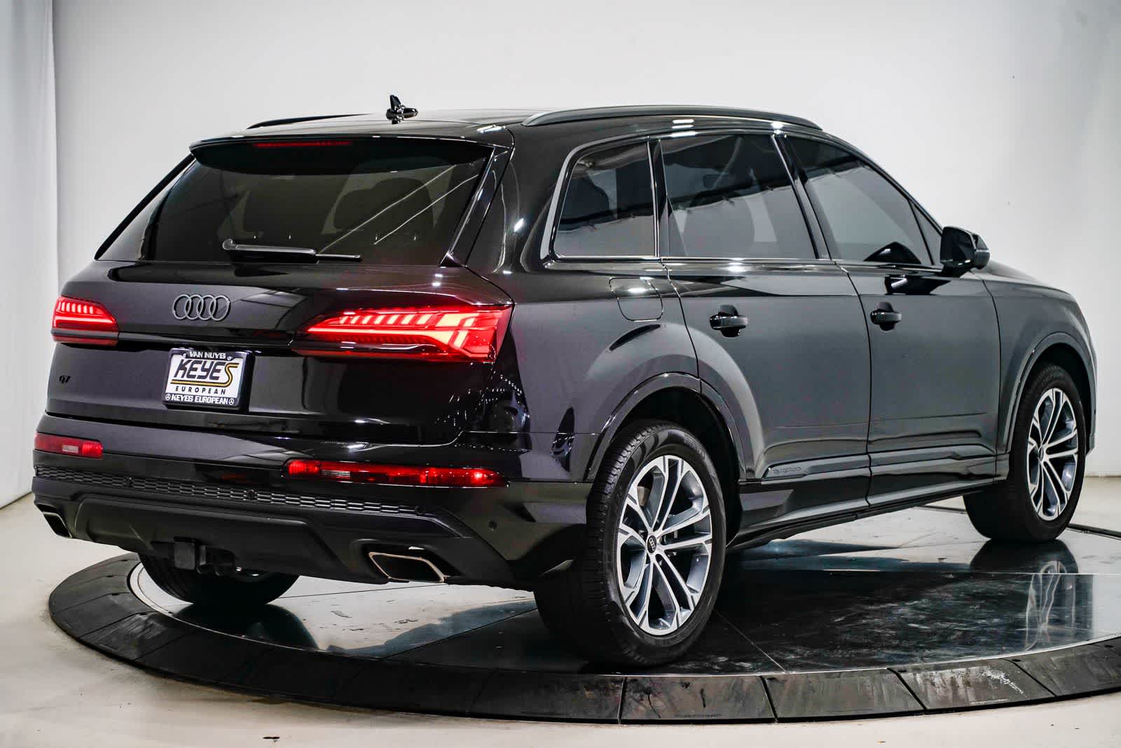 Thumbnail: 2025 Audi Q7 - 4