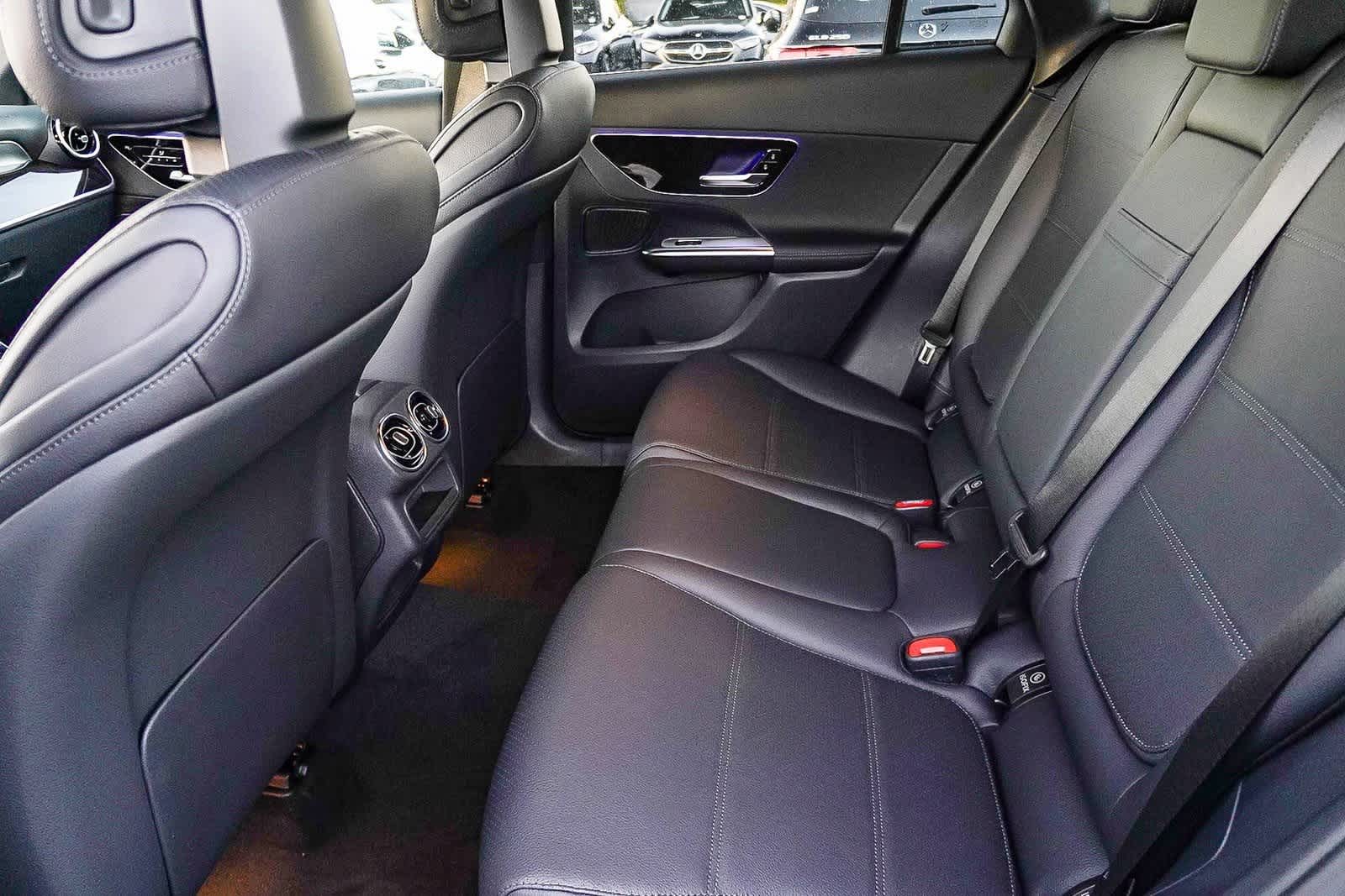 Thumbnail: 2026 Mercedes-Benz GLC - 21