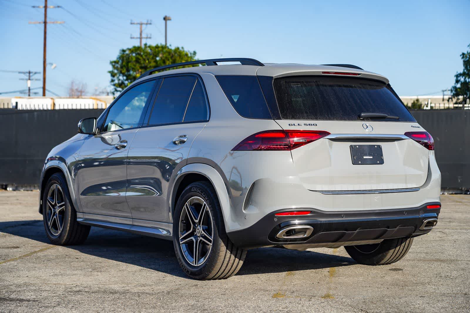 Thumbnail: 2026 Mercedes-Benz GLE - 8