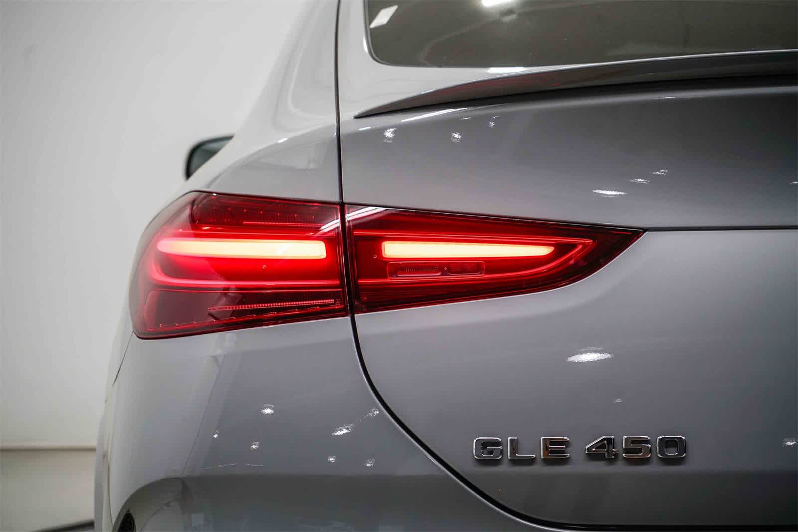 Thumbnail: 2026 Mercedes-Benz GLE - 9