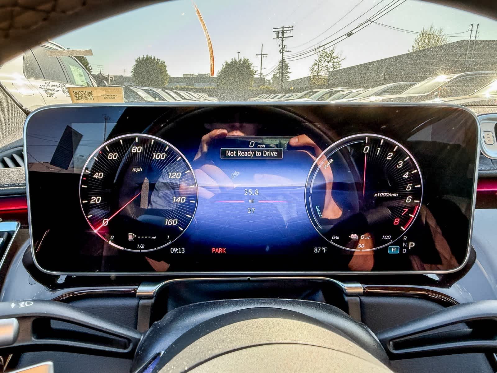 Thumbnail: 2025 Mercedes-Benz S-Class - 24