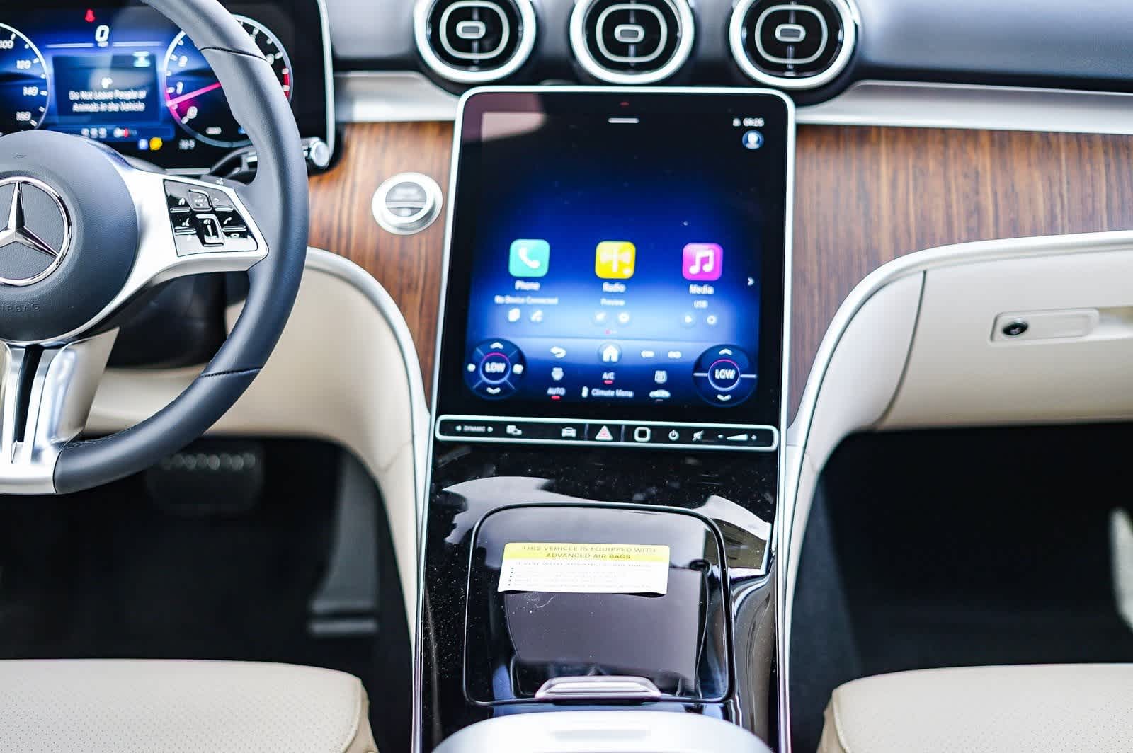 Thumbnail: 2025 Mercedes-Benz C-Class - 14