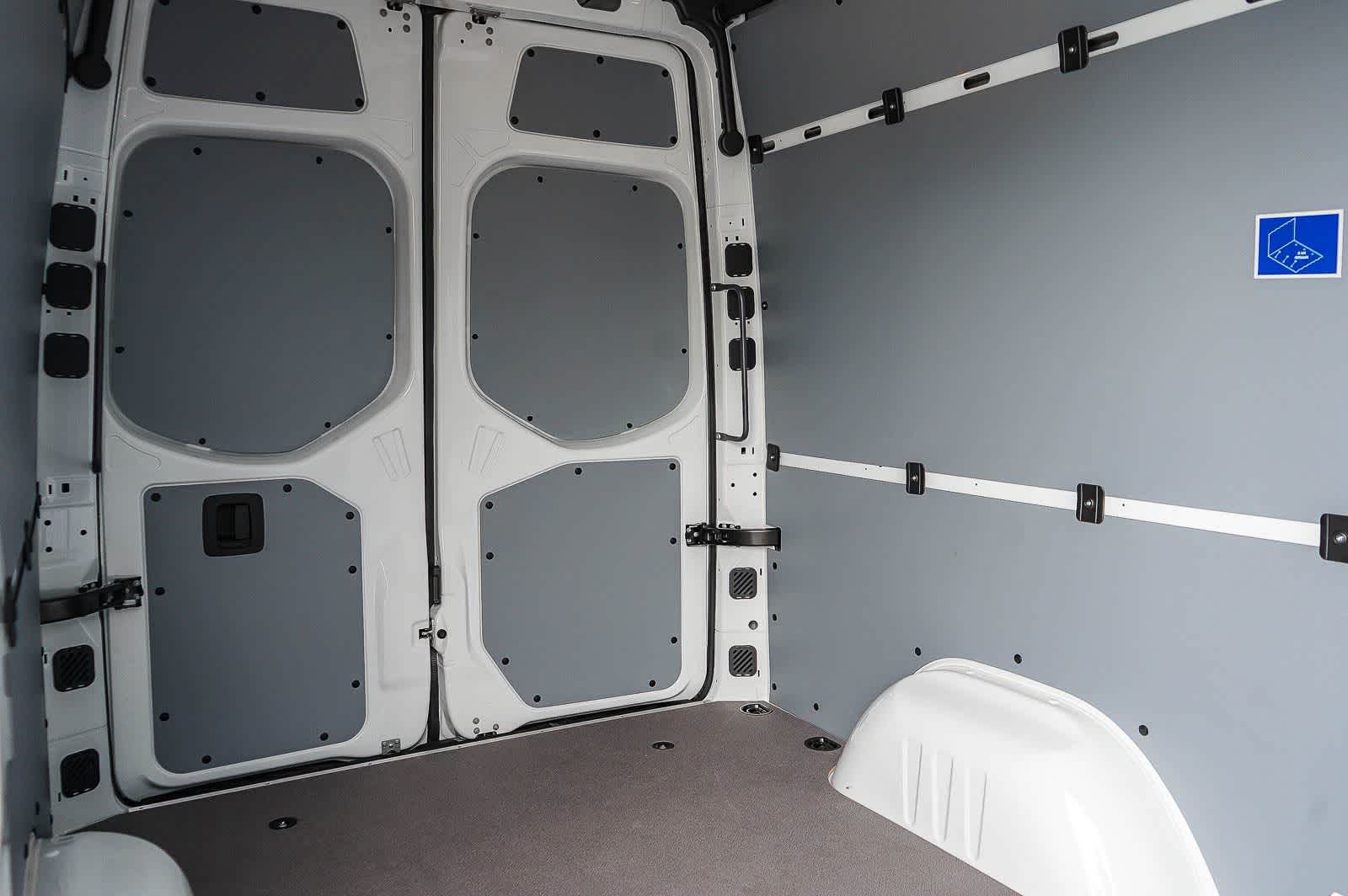 Thumbnail: 2026 Mercedes-Benz Sprinter - 16