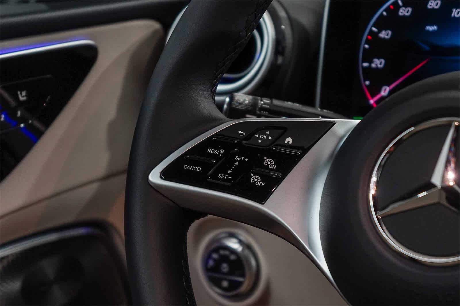 Thumbnail: 2025 Mercedes-Benz C-Class - 17