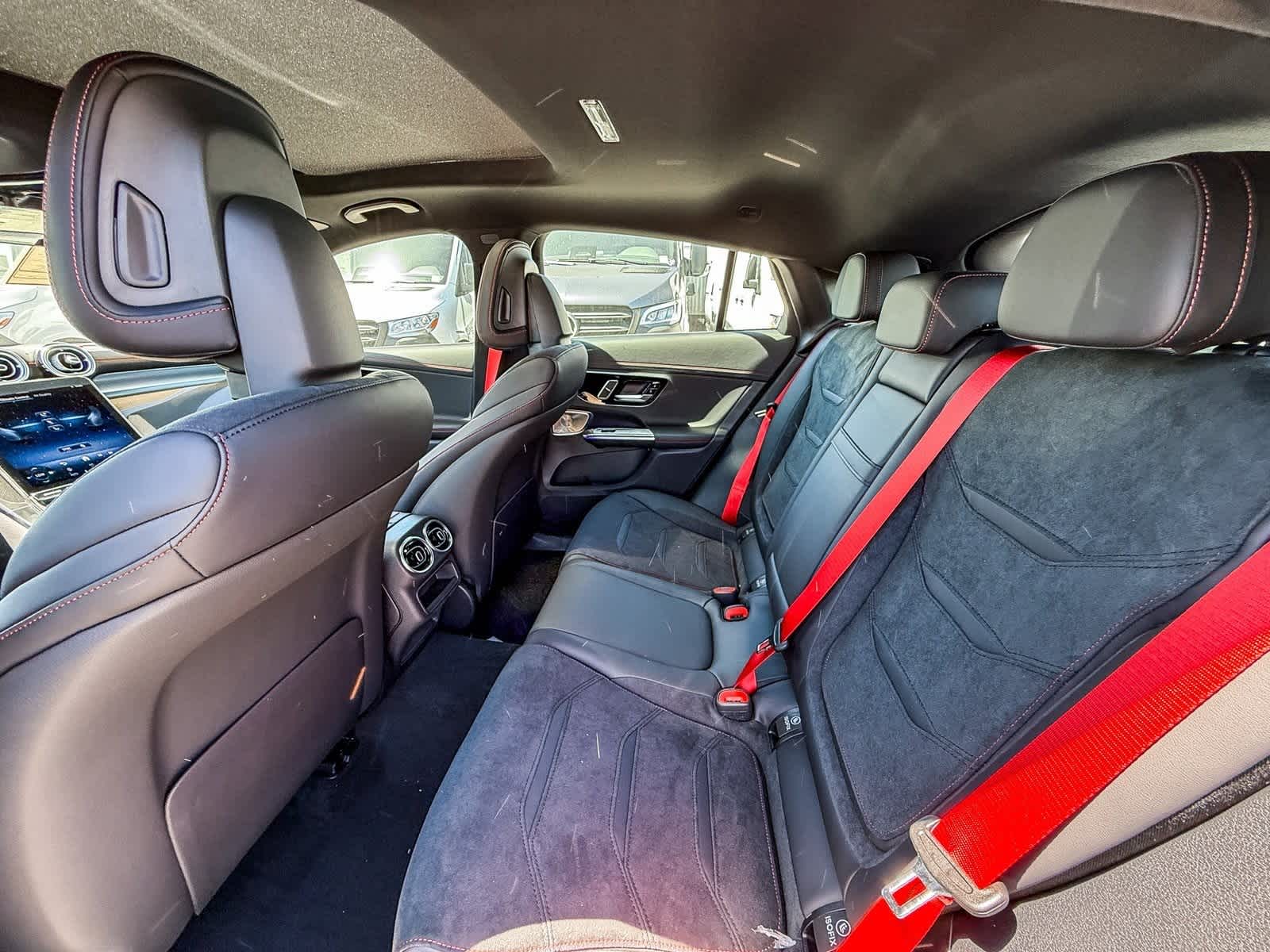 Thumbnail: 2025 Mercedes-Benz GLC - 19