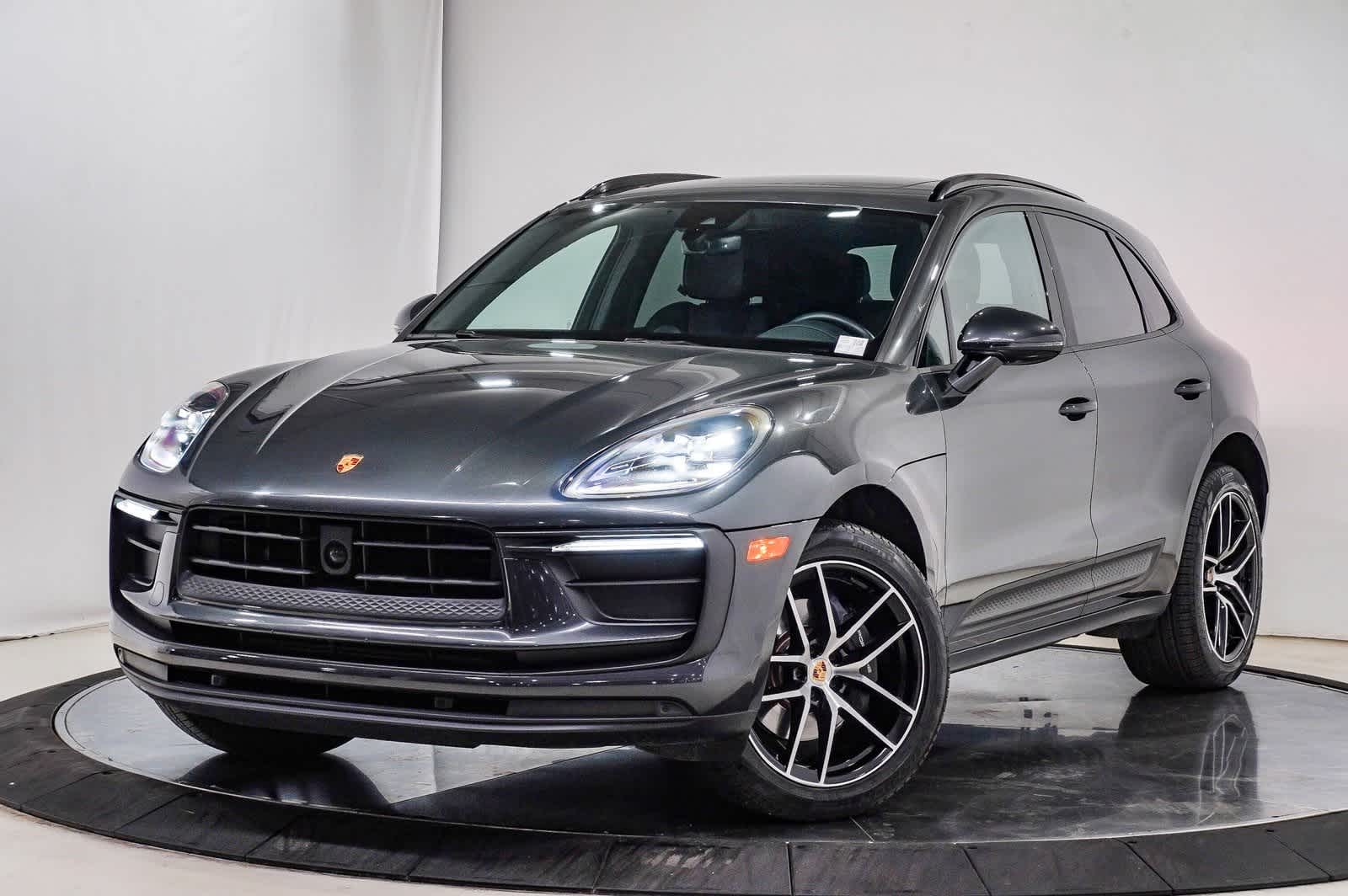 2023 Porsche Macan Base -
                  Van Nuys, CA
