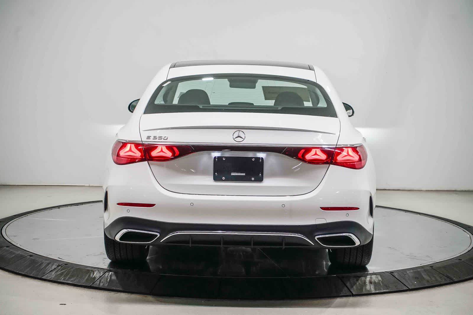 Thumbnail: 2026 Mercedes-Benz E-Class - 3