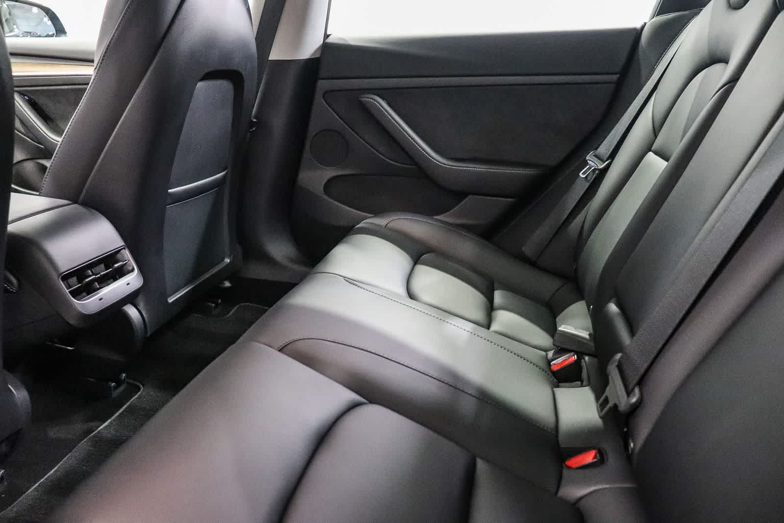 Thumbnail: 2022 Tesla Model 3 - 18