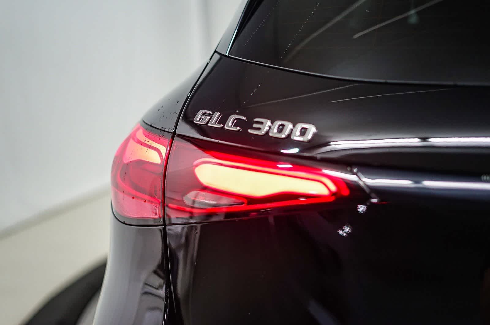 Thumbnail: 2025 Mercedes-Benz GLC - 9