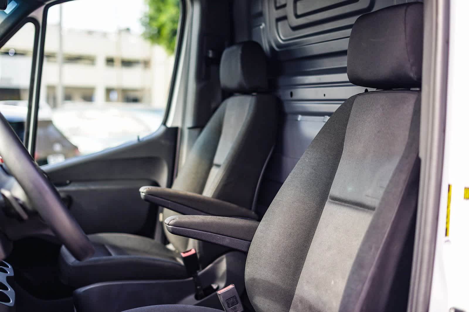 Thumbnail: 2023 Mercedes-Benz Sprinter - 15