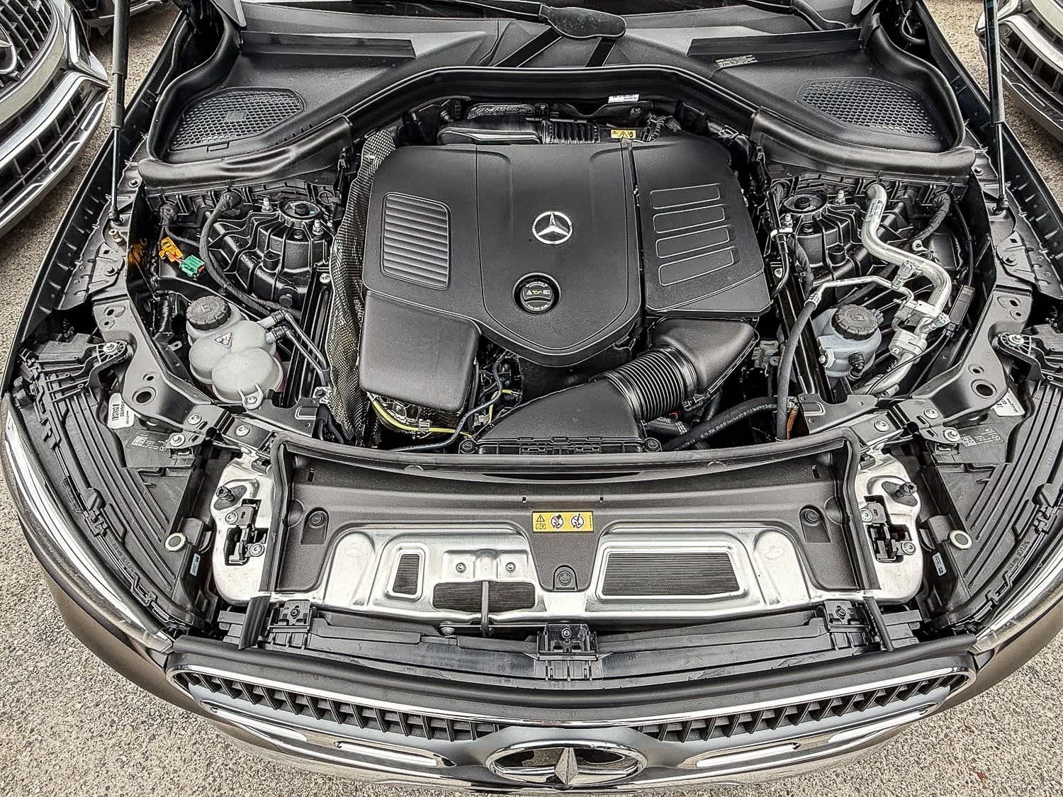 Thumbnail: 2025 Mercedes-Benz GLC - 12