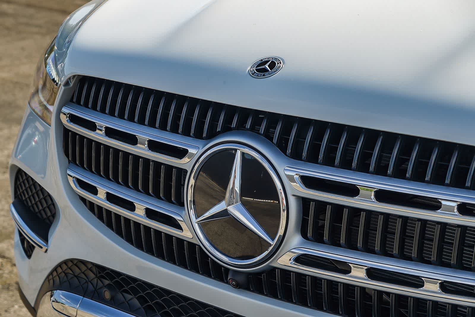 Thumbnail: 2026 Mercedes-Benz GLE - 9