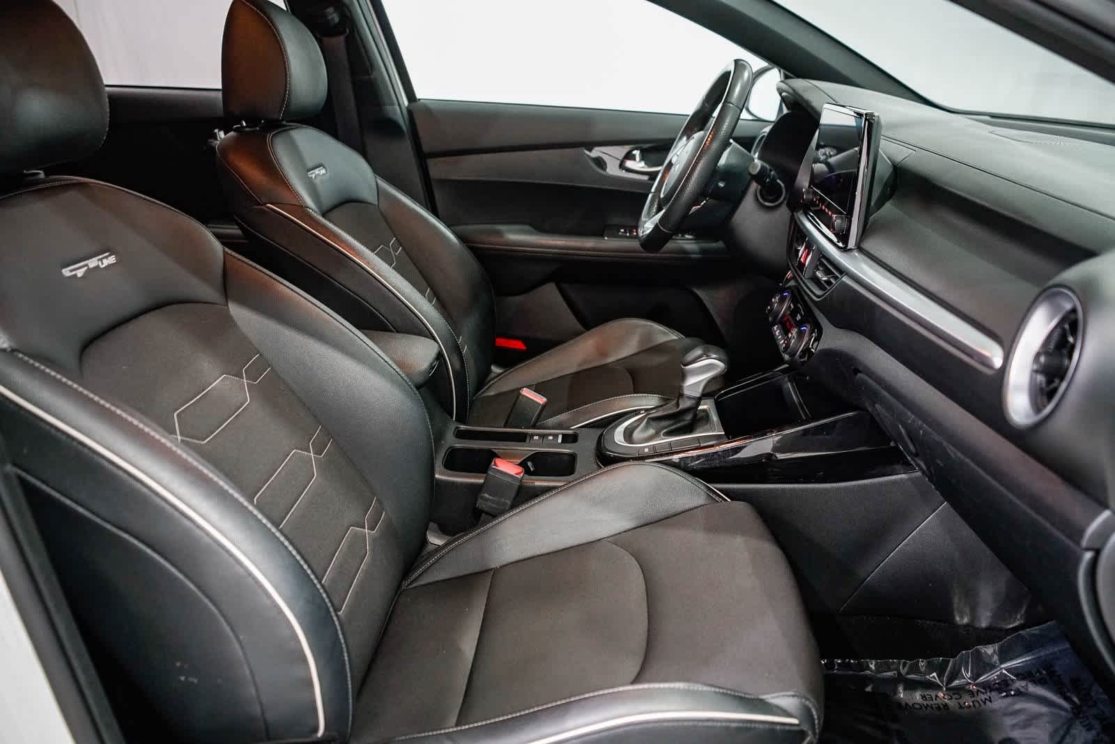 Thumbnail: 2024 Kia Forte - 15