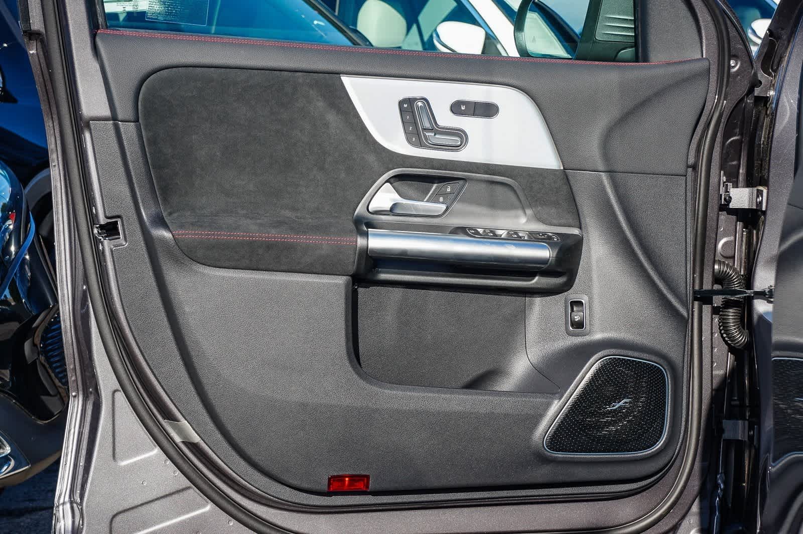 Thumbnail: 2025 Mercedes-Benz GLA - 19